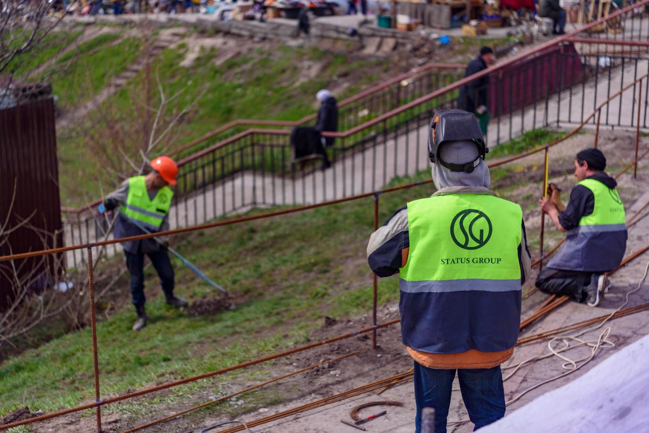 Status Group долучилась до висадки дерев біля метро Славутич